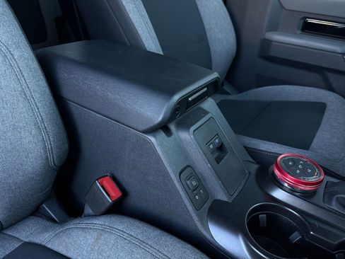 Used 2021 Ford Bronco Big Bend w/ Sasquatch Package image 30