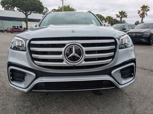 New 2026 Mercedes-Benz GLS 450 4MATIC image 10