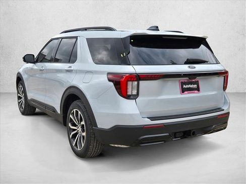 New 2026 Ford Explorer ST-Line image 9