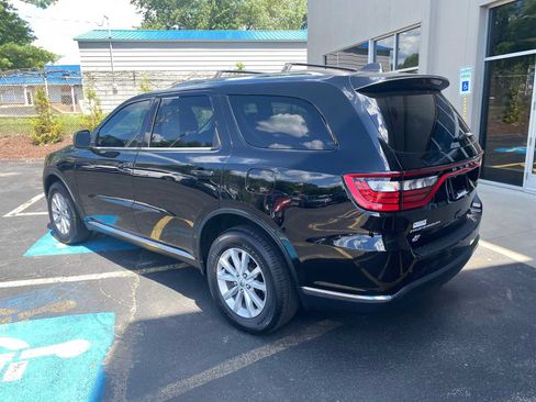 Used 2021 Dodge Durango SXT AWD/4WD image 3