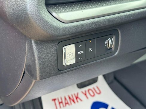 New 2026 Chevrolet Traverse LT image 13