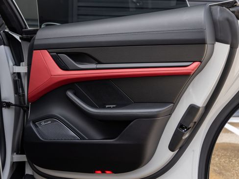 New 2026 Porsche Taycan Turbo AWD/4WD image 41