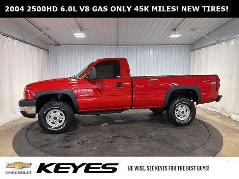 Used 2004 Chevrolet Silverado 2500 W/T w/ Snow Plow Prep Package image 2