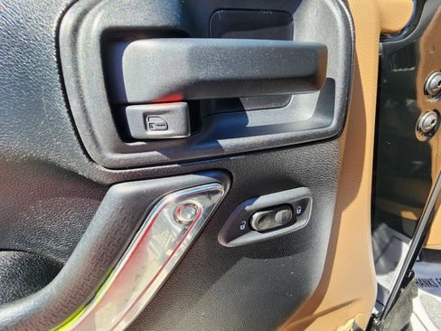 Used 2013 Jeep Wrangler Unlimited Sahara w/ Connectivity Group image 13