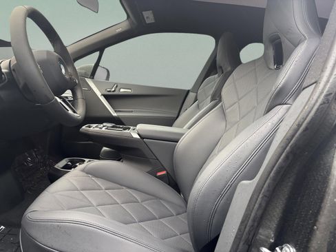 Used 2026 BMW iX xDrive60 w/ M Sport Package image 21