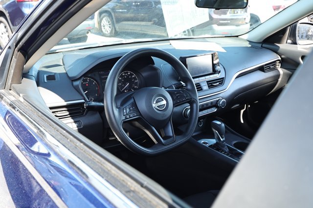 Used 2024 Nissan Altima 2.5 S FWD image 22