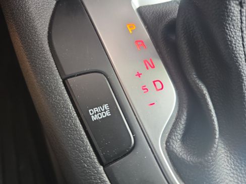 Used 2023 Kia Forte LXS FWD image 17