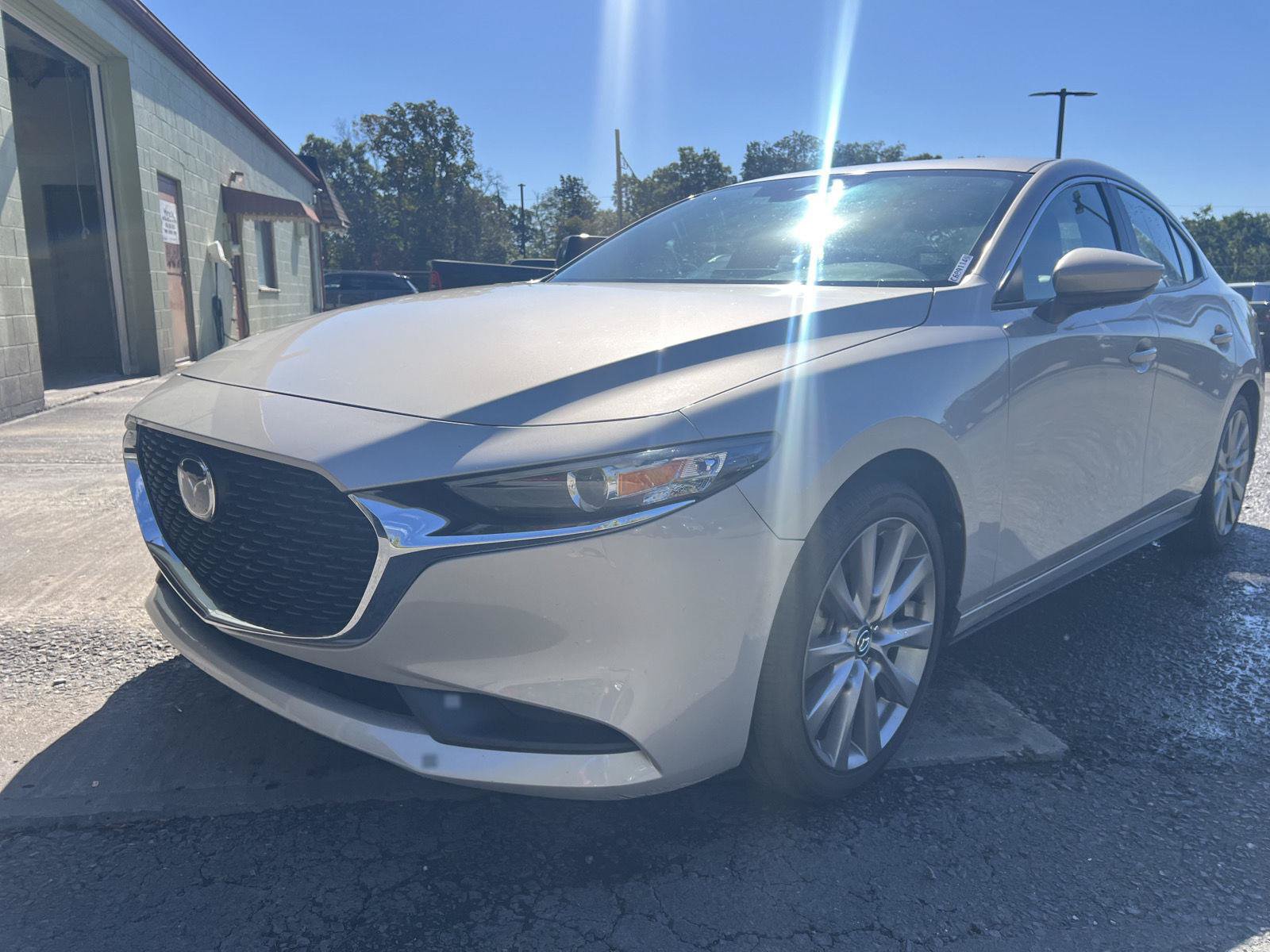 Used 2023 MAZDA MAZDA3 s FWD image 6