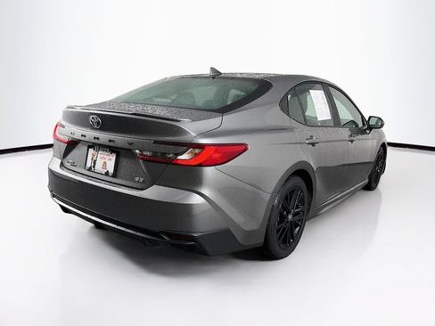 Used 2025 Toyota Camry SE FWD image 10