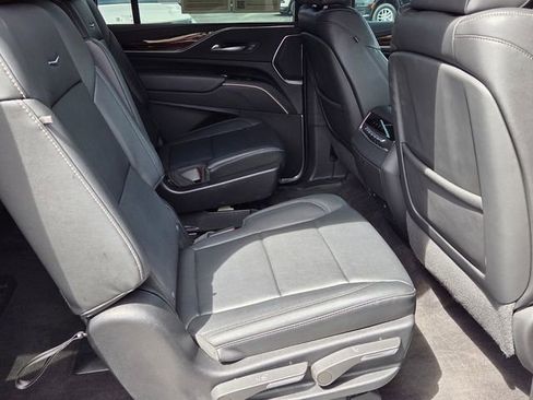 Used 2022 Cadillac Escalade ESV Luxury image 13