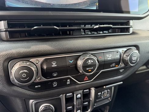 New 2025 Jeep Wrangler Sport S image 18