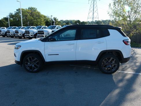 New 2026 Jeep Compass Limited image 11