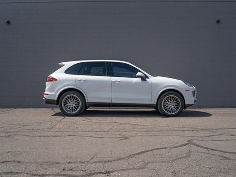 Certified 2017 Porsche Cayenne Platinum Edition AWD/4WD image 8