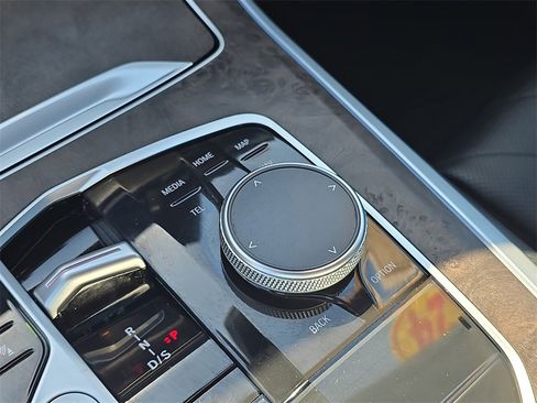 Used 2024 BMW X5 xDrive40i image 32