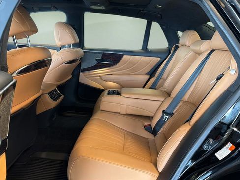 Certified 2022 Lexus LS 500 AWD image 14