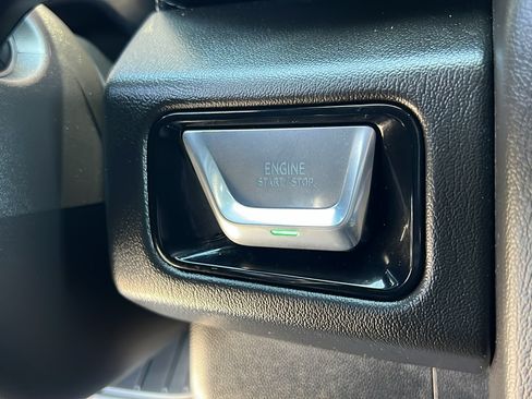 Certified 2025 GMC Yukon XL Denali AWD/4WD image 29