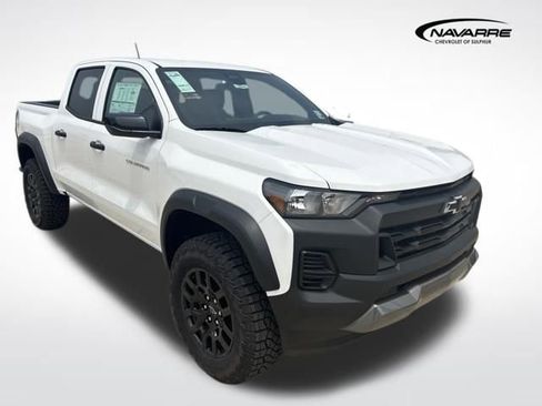 New 2026 Chevrolet Colorado Trail Boss AWD/4WD image 1