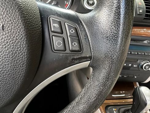 Used 2009 BMW 128i Convertible image 40