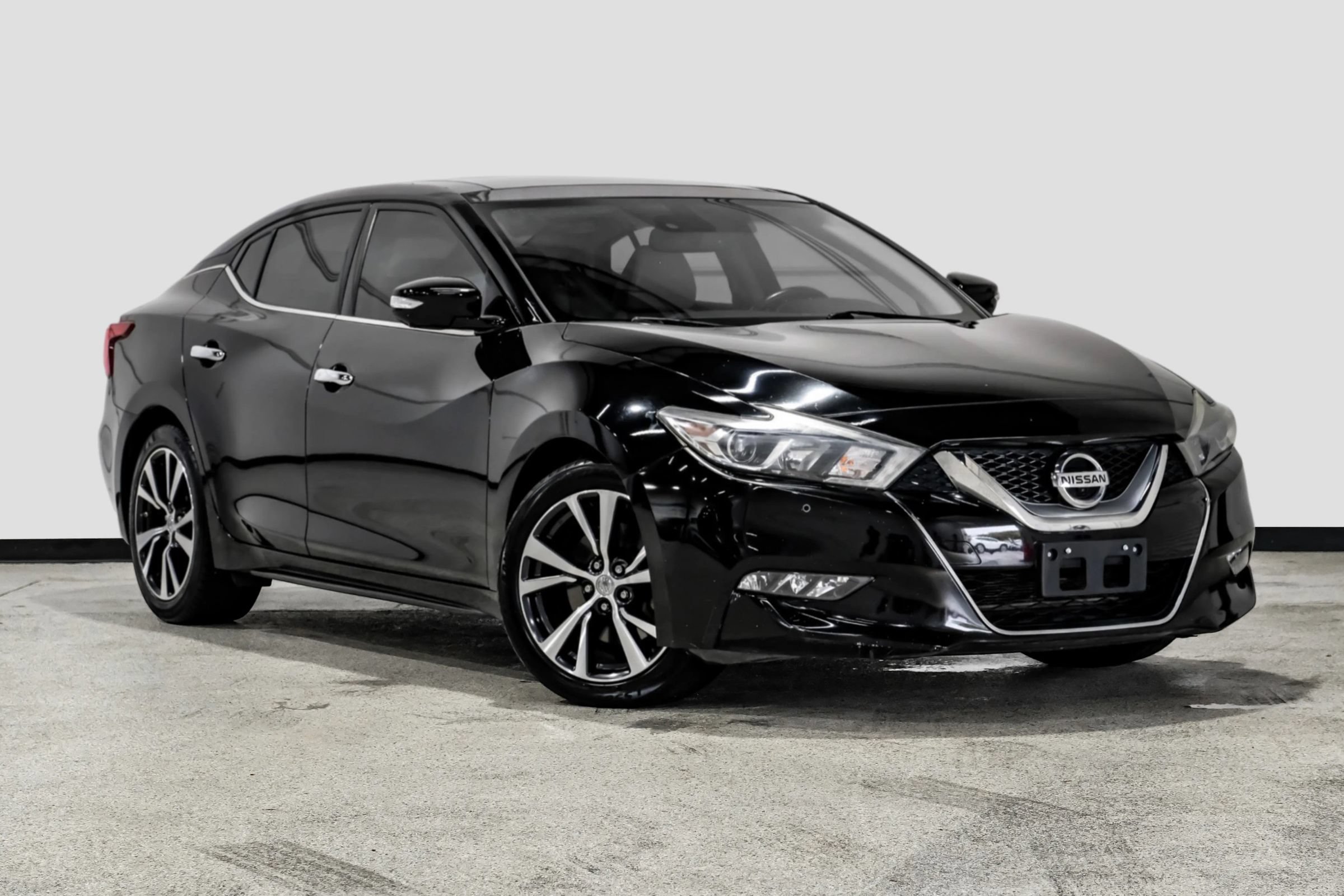 Used 2016 Nissan Maxima Platinum FWD image 4