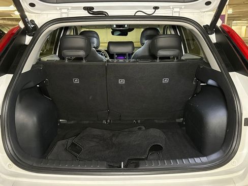Certified 2023 Kia Niro Wave w/ Wave Preserve Package FWD image 6