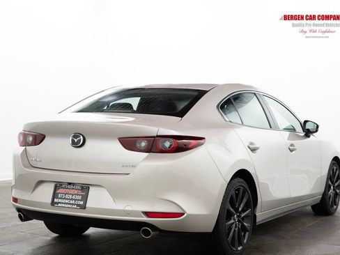 Used 2024 MAZDA MAZDA3 s image 12