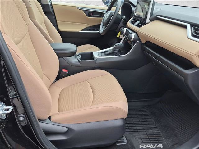Used 2025 Toyota RAV4 LE FWD image 20