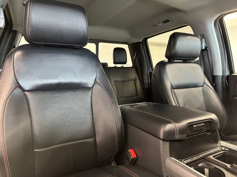 Used 2023 Ford F250 Lariat w/ Chrome Package image 17