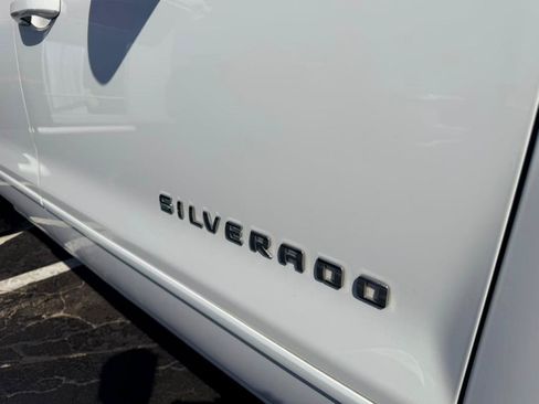 Used 2018 Chevrolet Silverado 1500 LT w/ Trailering Package AWD/4WD image 10