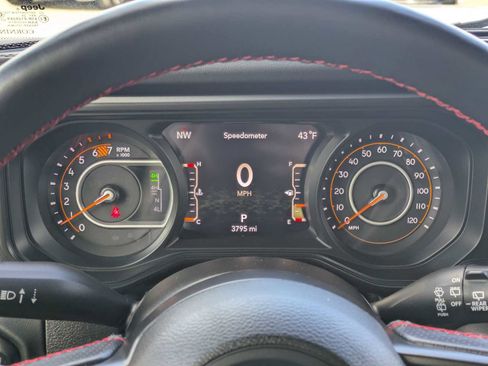 Used 2024 Jeep Wrangler Unlimited Rubicon 392 image 34