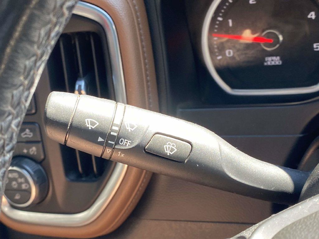 Used 2020 Chevrolet Silverado 2500 High Country w/ Z71 Off-Road Package AWD/4WD image 32