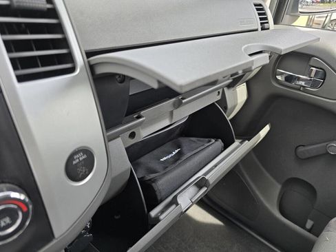 Used 2019 Nissan Frontier S image 18
