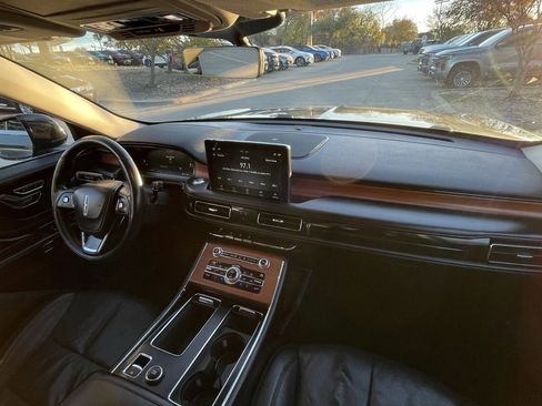 Used 2020 Lincoln Aviator Reserve w/ Equipment Group 201A image 10