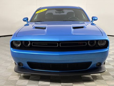 Used 2016 Dodge Challenger R/T Scat Pack w/ Leather Interior Group image 12