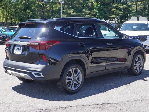 Used 2023 Kia Seltos S AWD/4WD image 10