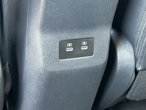 New 2026 Nissan Kicks SR FWD image 18