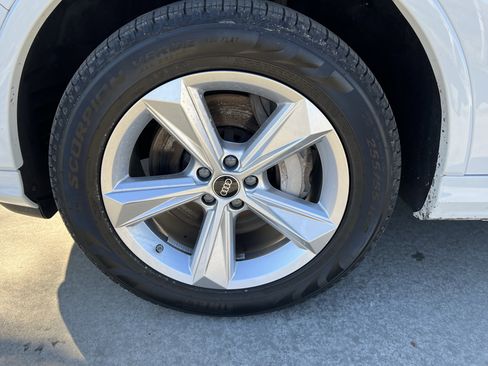 Used 2023 Audi Q7 2.0T Premium Plus w/ Premium Plus Package image 13