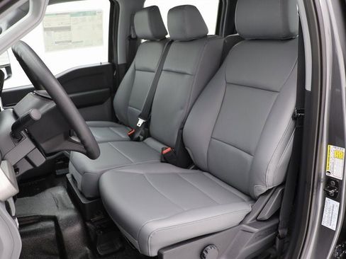 New 2025 Ford F250 XL w/ XL Chrome Package image 11