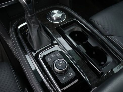 Used 2023 INFINITI QX80 Sensory w/ All-Season Package AWD/4WD image 40