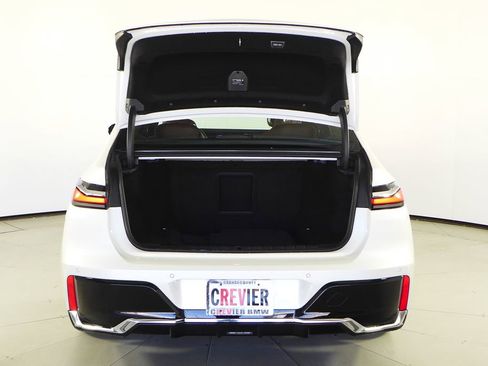 Used 2025 BMW 740i RWD image 10