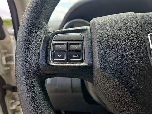 Used 2017 Dodge Journey SE FWD image 19