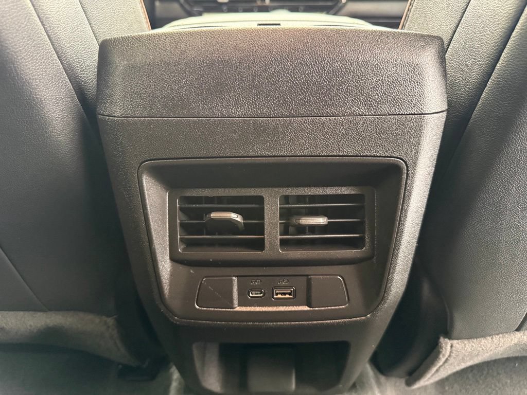 Used 2024 GMC Canyon AT4 w/ Technology Package AWD/4WD image 29