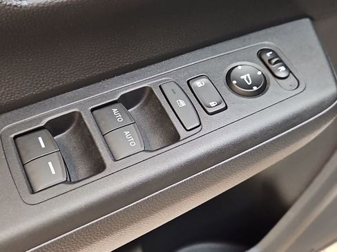 Certified 2023 Honda CR-V EX image 17