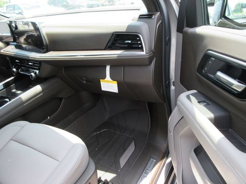 New 2026 Chevrolet Tahoe LT w/ Comfort Package AWD/4WD image 19