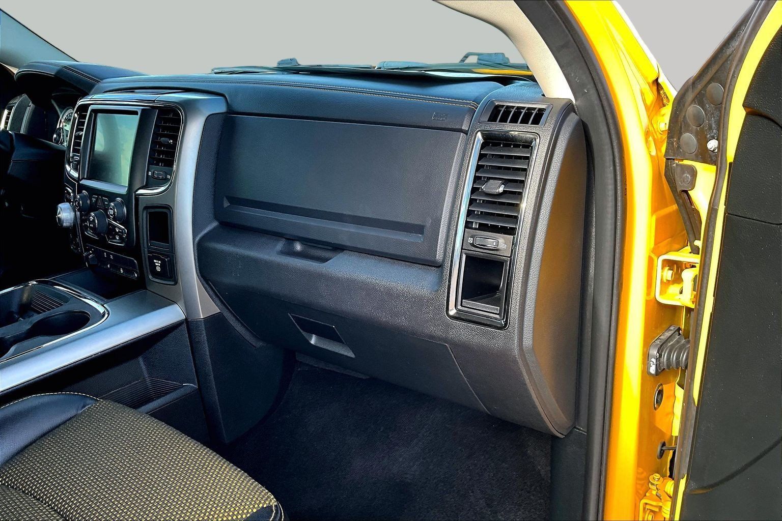 Used 2016 RAM 1500 Sport w/ Stinger Yellow Sport Package AWD/4WD image 15