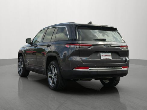Used 2023 Jeep Grand Cherokee 4WD 4xe w/ Luxury Tech Group II image 5