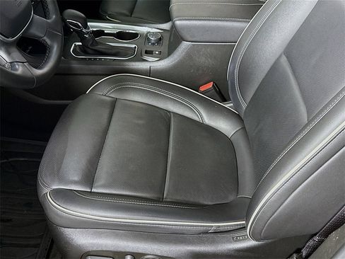 Certified 2023 Chevrolet Traverse Premier w/ Redline Edition image 15