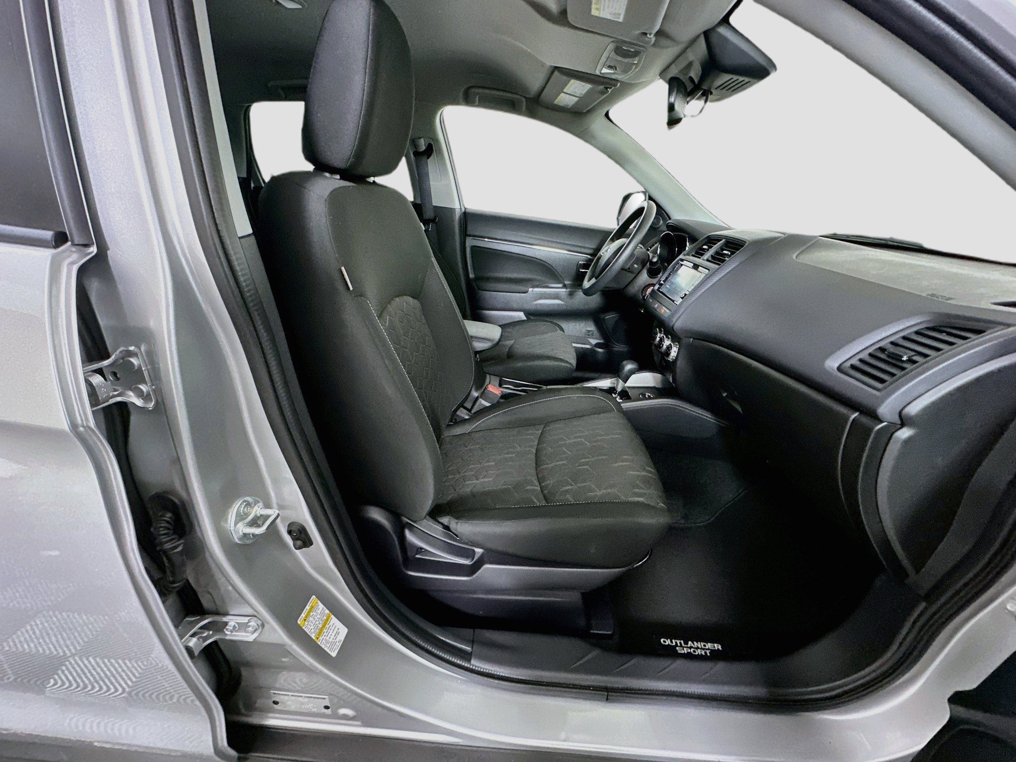 Used 2024 Mitsubishi Outlander Sport ES AWD/4WD image 28