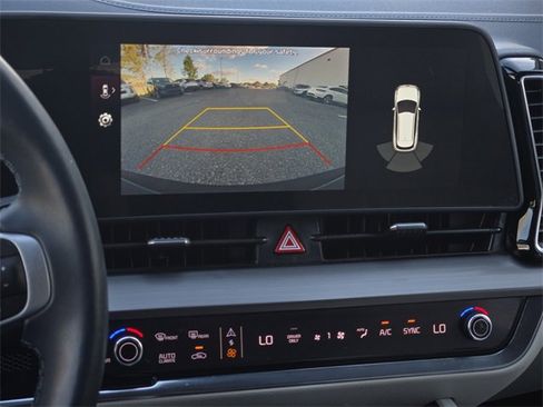 Used 2023 Kia Sportage EX image 20