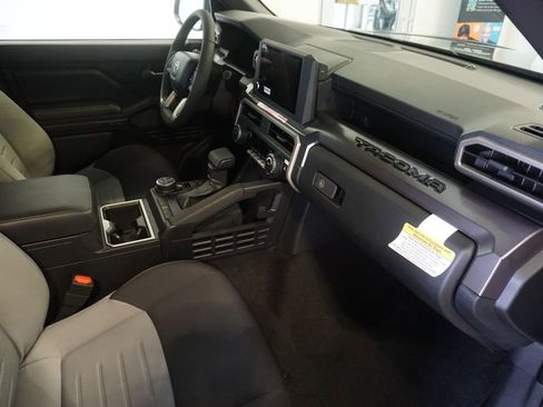 New 2026 Toyota Tacoma TRD Off-Road AWD/4WD image 24