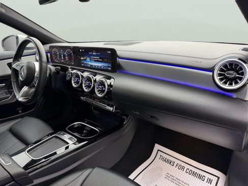 Used 2025 Mercedes-Benz CLA 250 4MATIC image 16